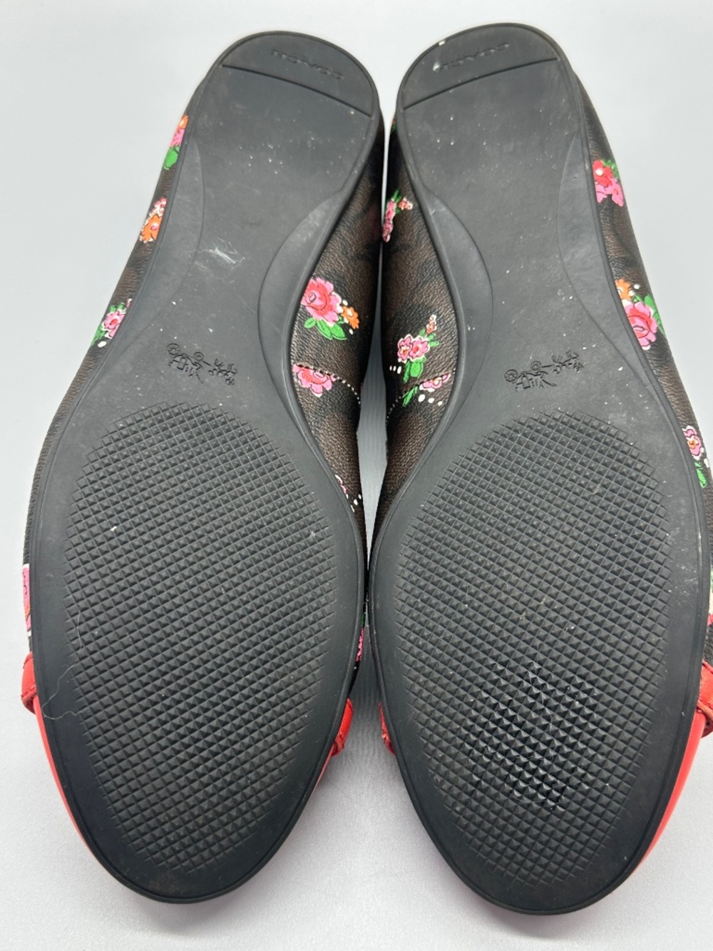 Coach Leila Red Floral Leather Ballet Flats 9.5B Classic Preppy - Picture 6 of 8